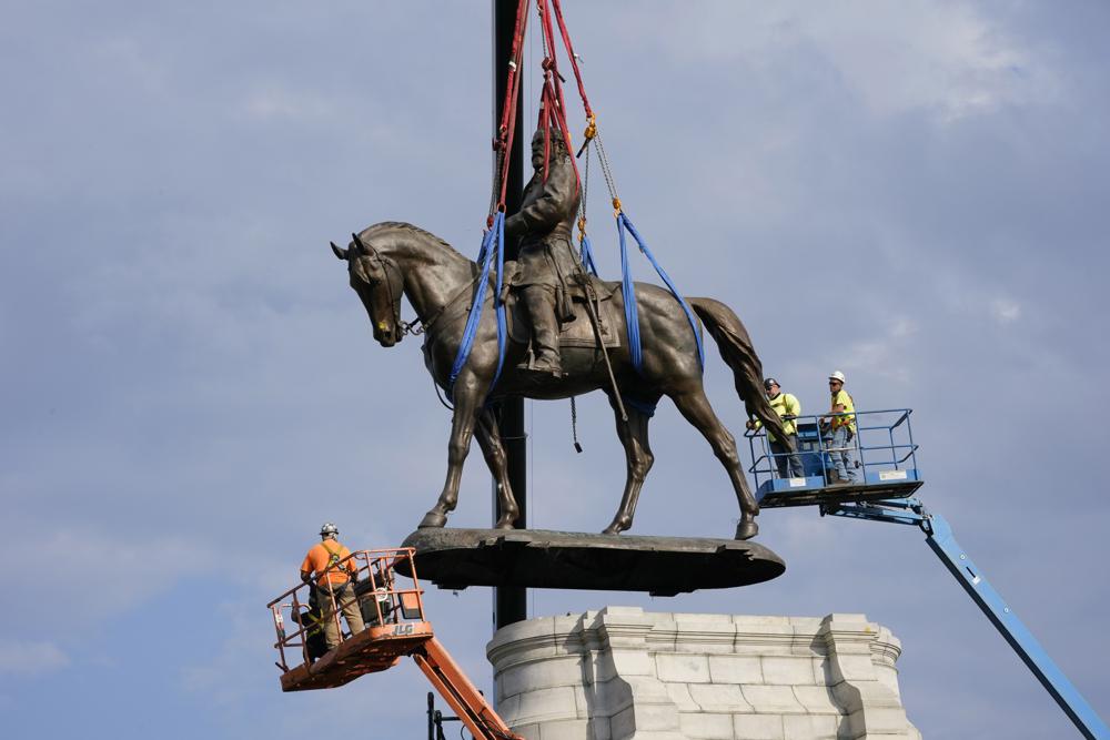 2nd time capsule found at site of Robert E. Lee statue